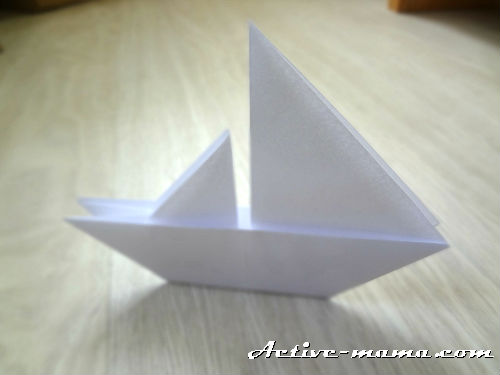 кораблик оригами из бумаги
